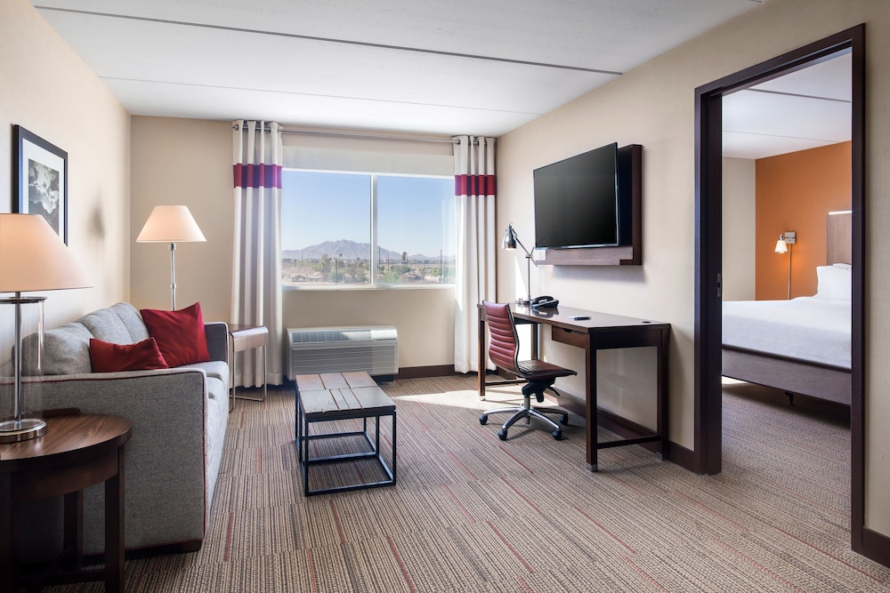 Suite, 1 Bedroom photo 1