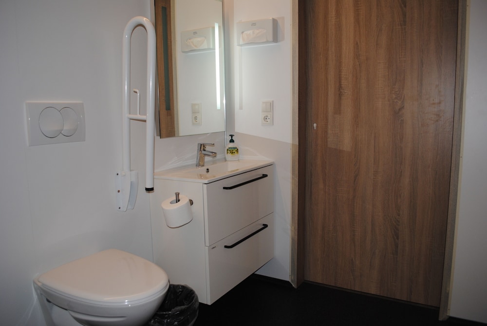 Comfort Double or Twin Room, Private Bathroom, Mountain View - Photo 17