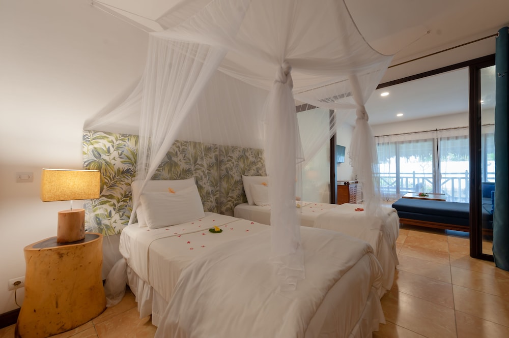 Signature Room photo 3