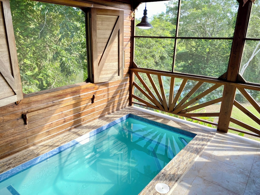 Honeymoon Room, 1 King Bed