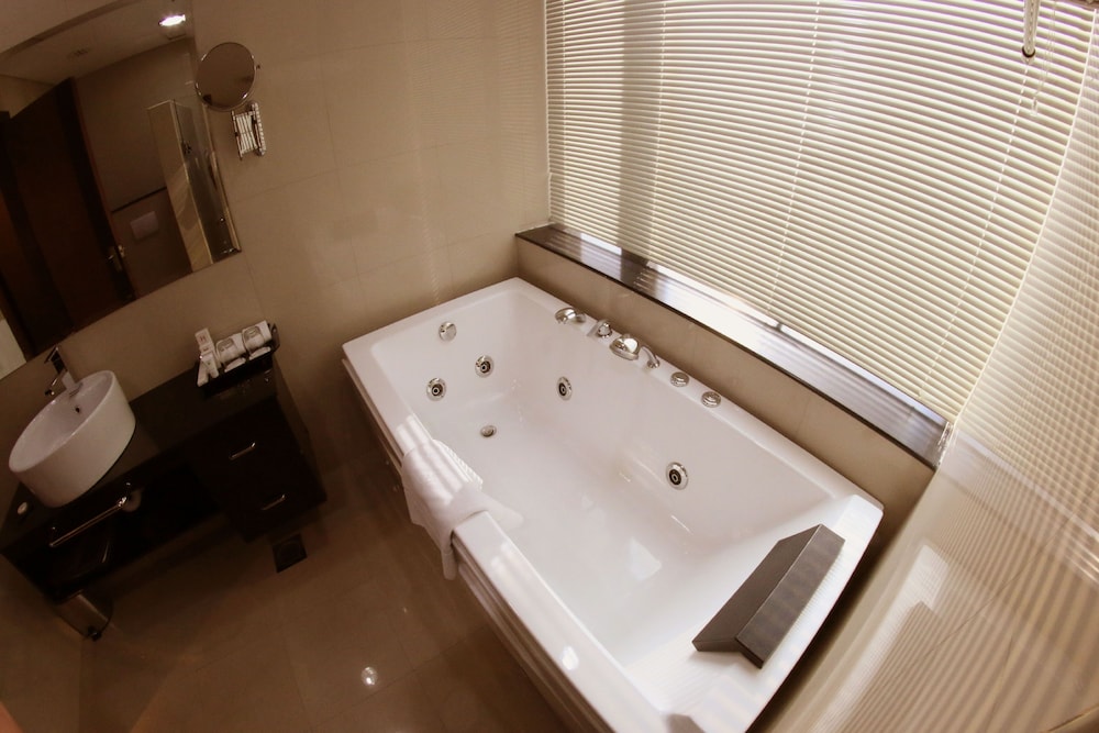 Superior Room - Photo 11