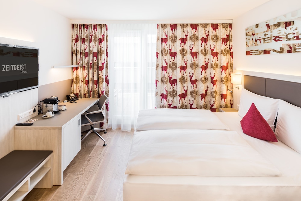 Double Room, Balcony (Prestige) photo 3