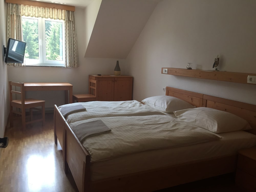 Double Room, 2 Twin Beds photo 3