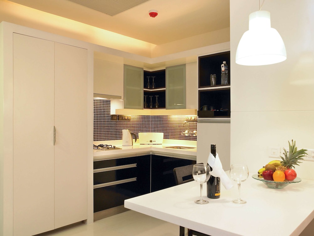 Suite, 2 Bedrooms, Balcony