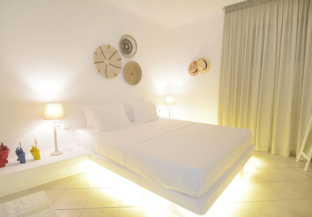 Apartment, 1 King Bed, Private Pool, Sea View (Sky)