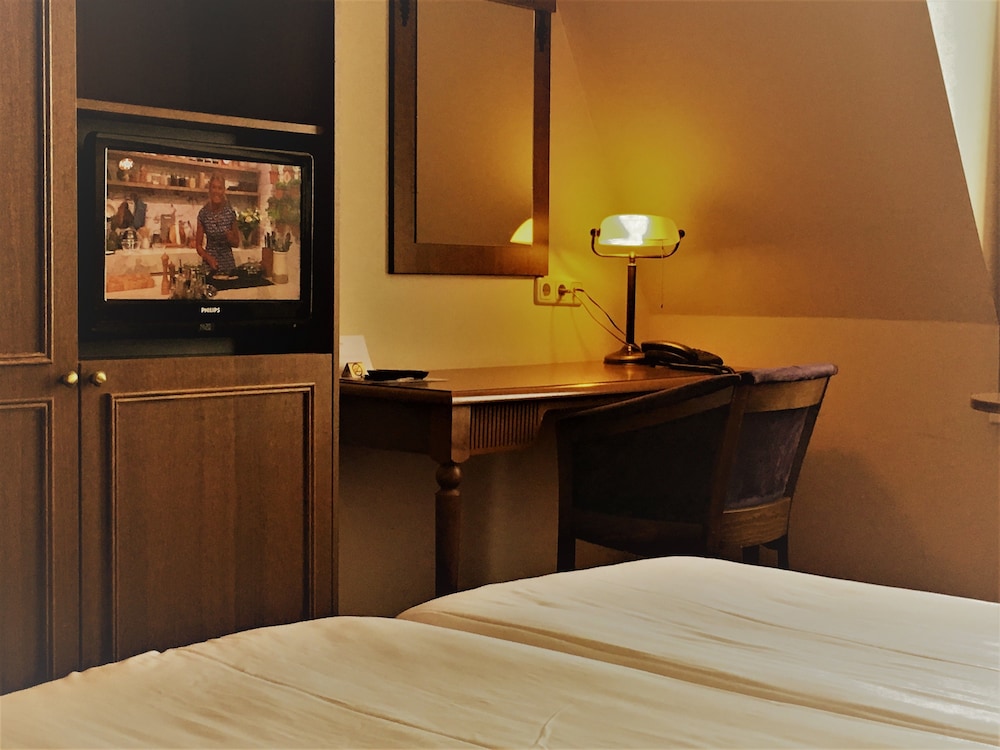 Standard Twin Room, River View