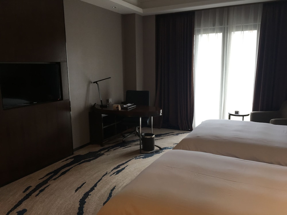 Room, 2 Twin Beds, Smoking