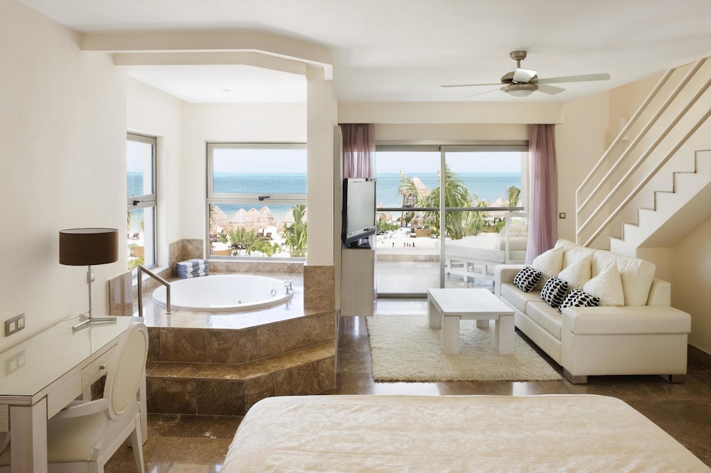 Two Story Casita Suite w Plunge Pool photo 2