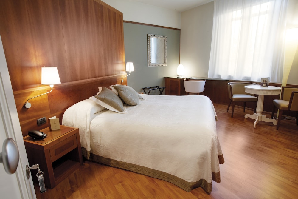 Superior Double Room - Photo 1