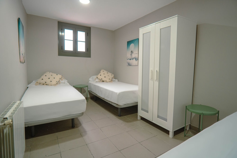 Apartment, 4 Bedrooms photo 3