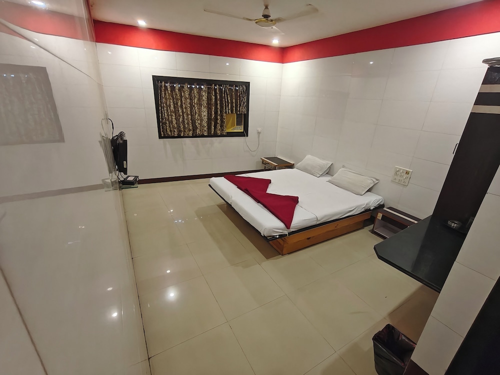 Triple Room, City View