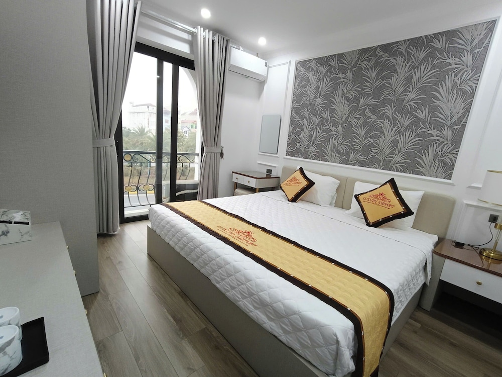 Design Room, City View