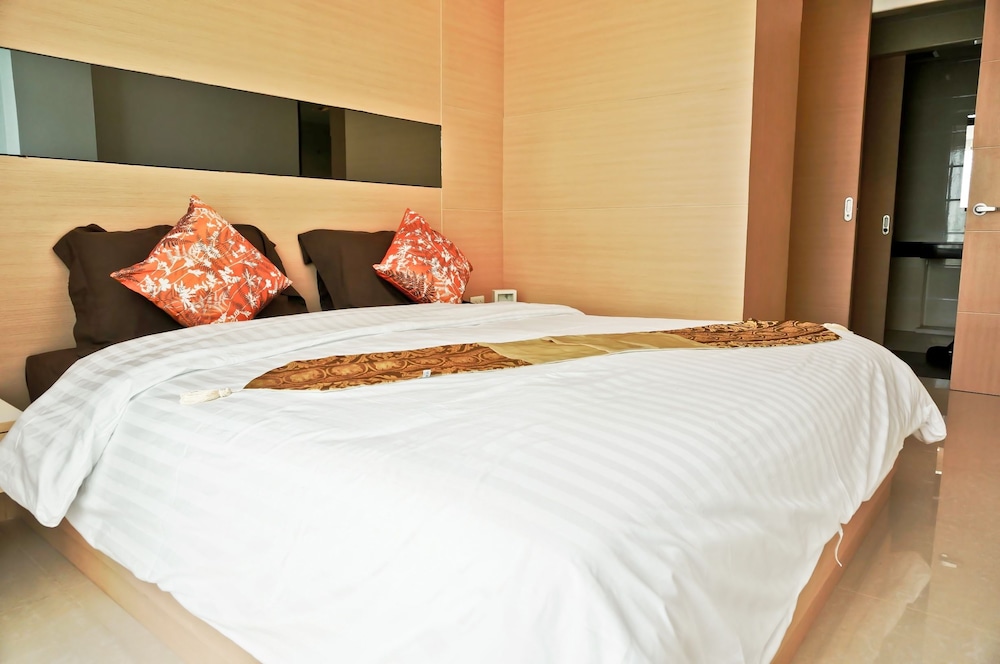 2-Bedroom Apartment With Private Pool