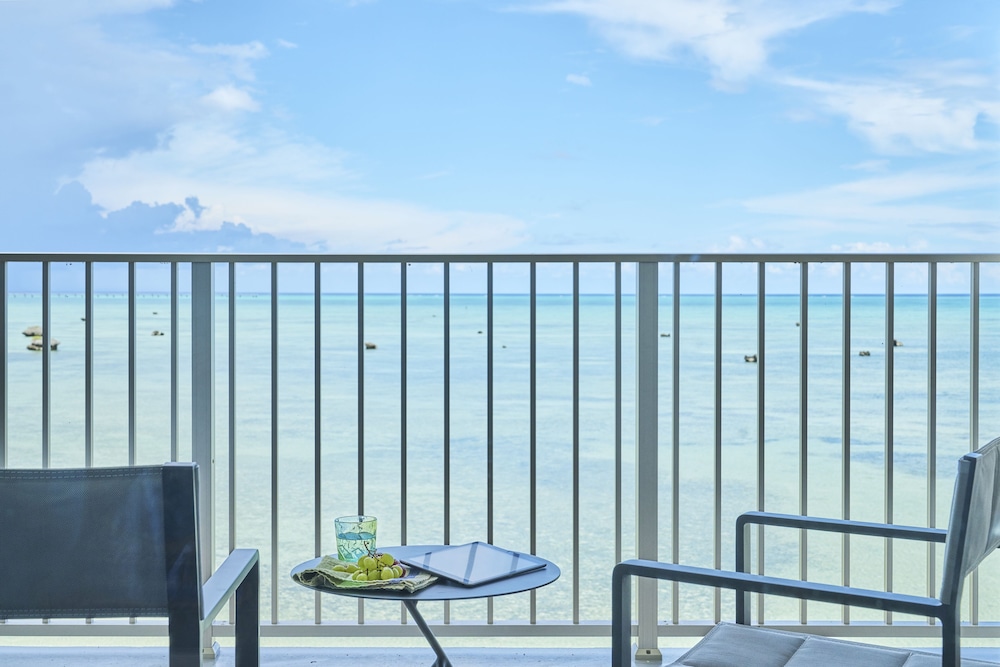 Ocean Front Twin,Non Smoking - Photo 7