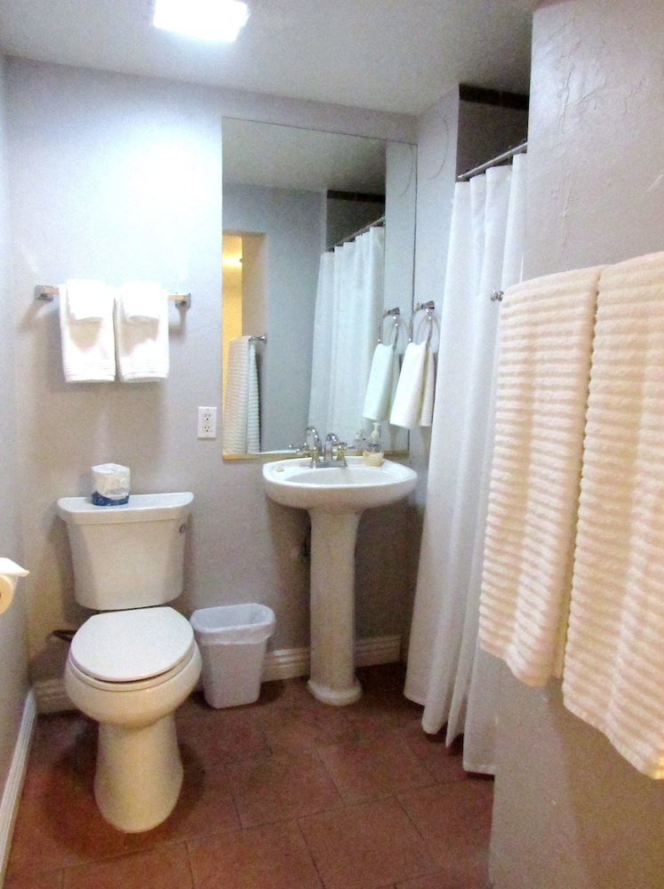Deluxe Suite, Multiple Beds, Terrace, Mountain View photo 2