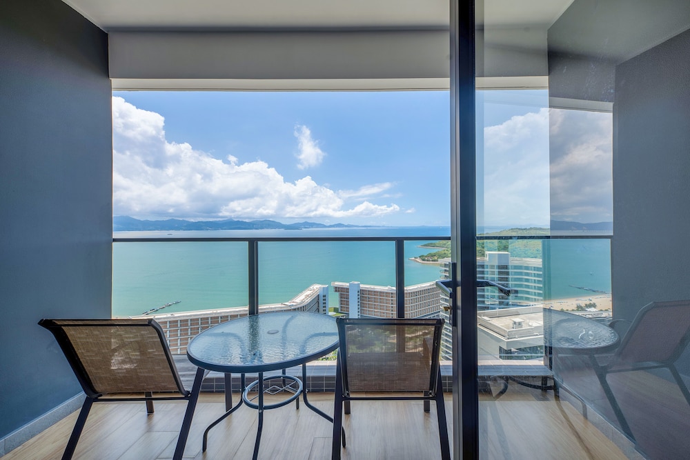 Superior Apartment, 2 Queen Beds, Sea View photo 3