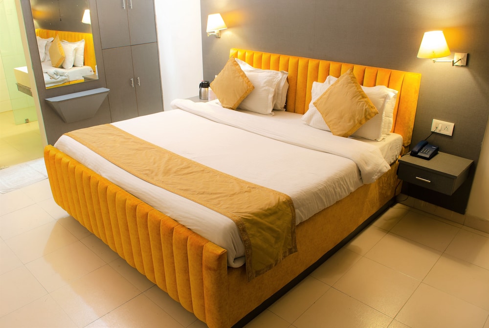 Executive Room - Photo 1
