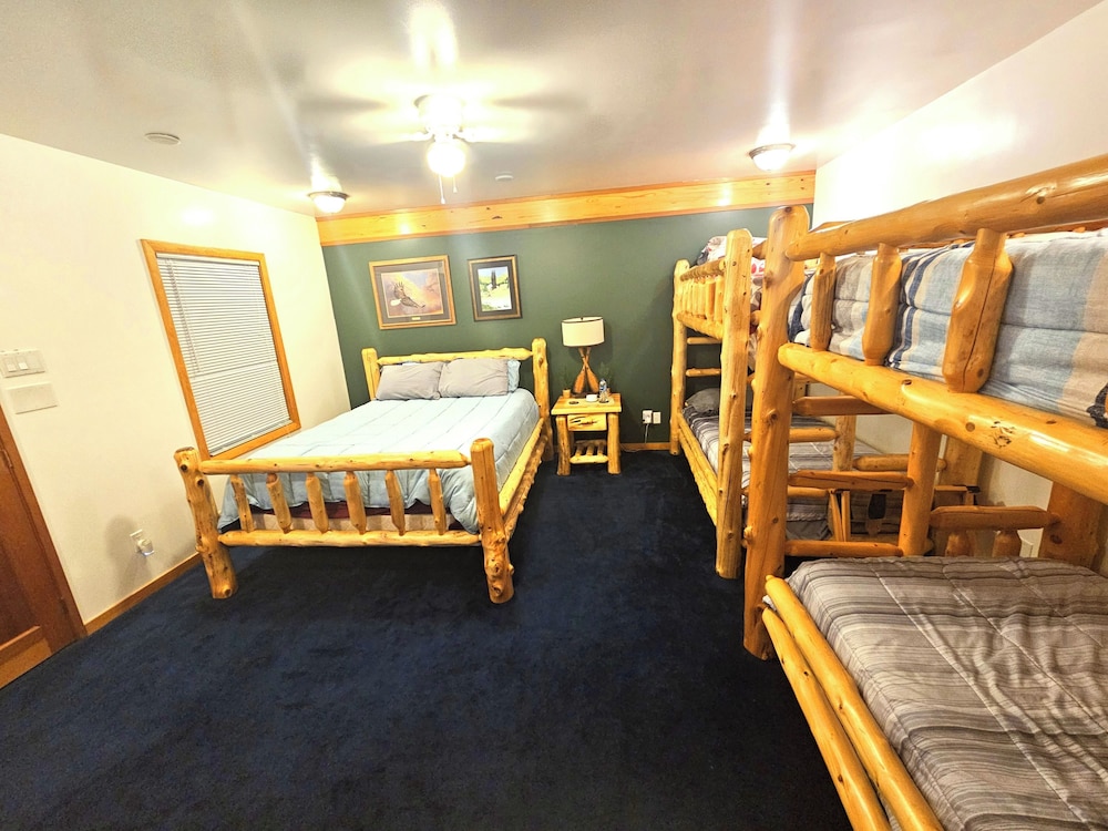 Eagle Room photo 3