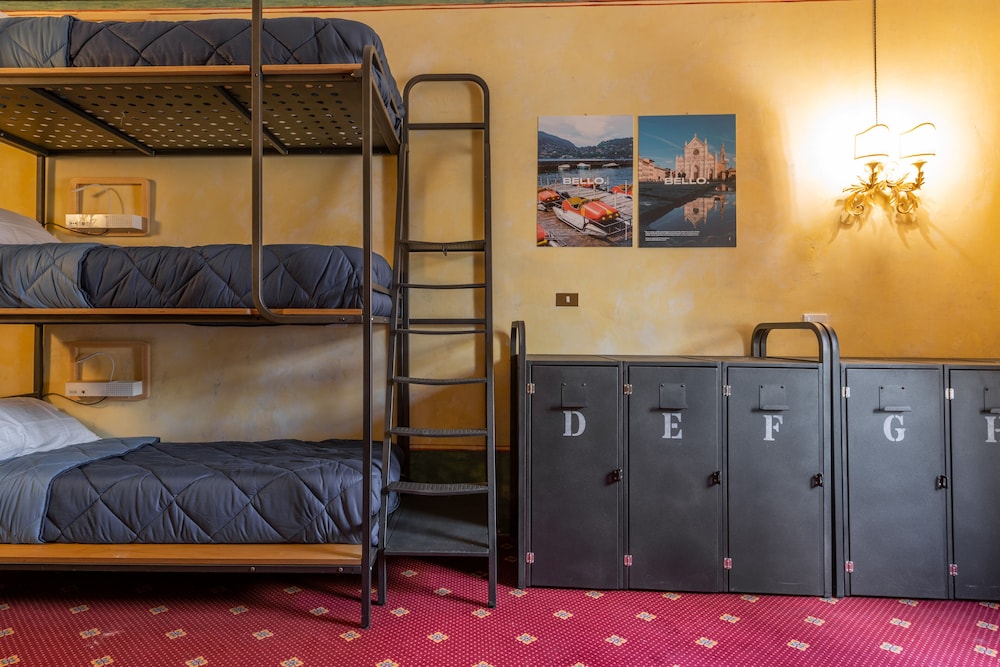 Shared Dormitory, Women only (6 people) photo 1