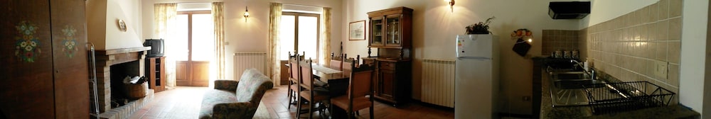 Villa photo 2