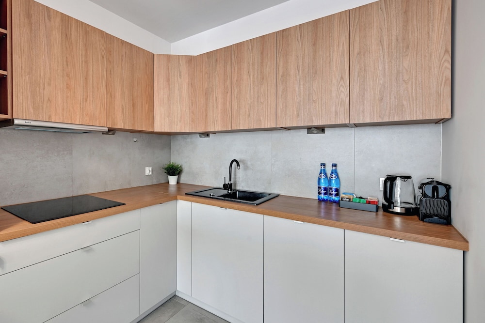 City Apartment - Photo 2