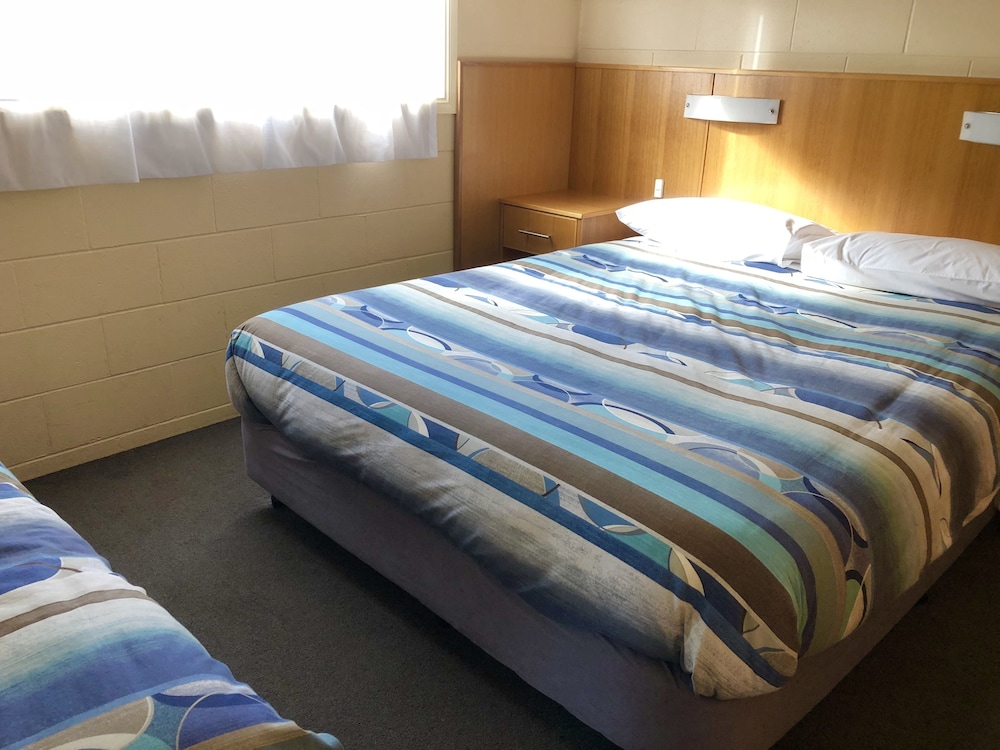 Standard Apartment, 3 Bedrooms, Kitchenette photo 1