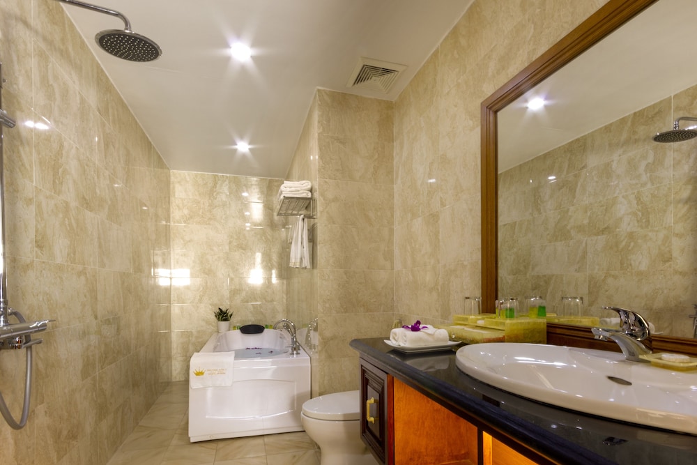 Landmark Suite photo 2