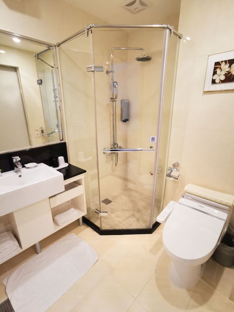 Superior Quadruple Room photo 3