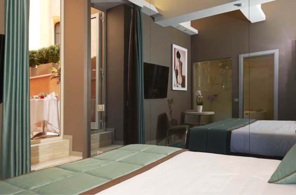 Suite, Jetted Tub photo 3