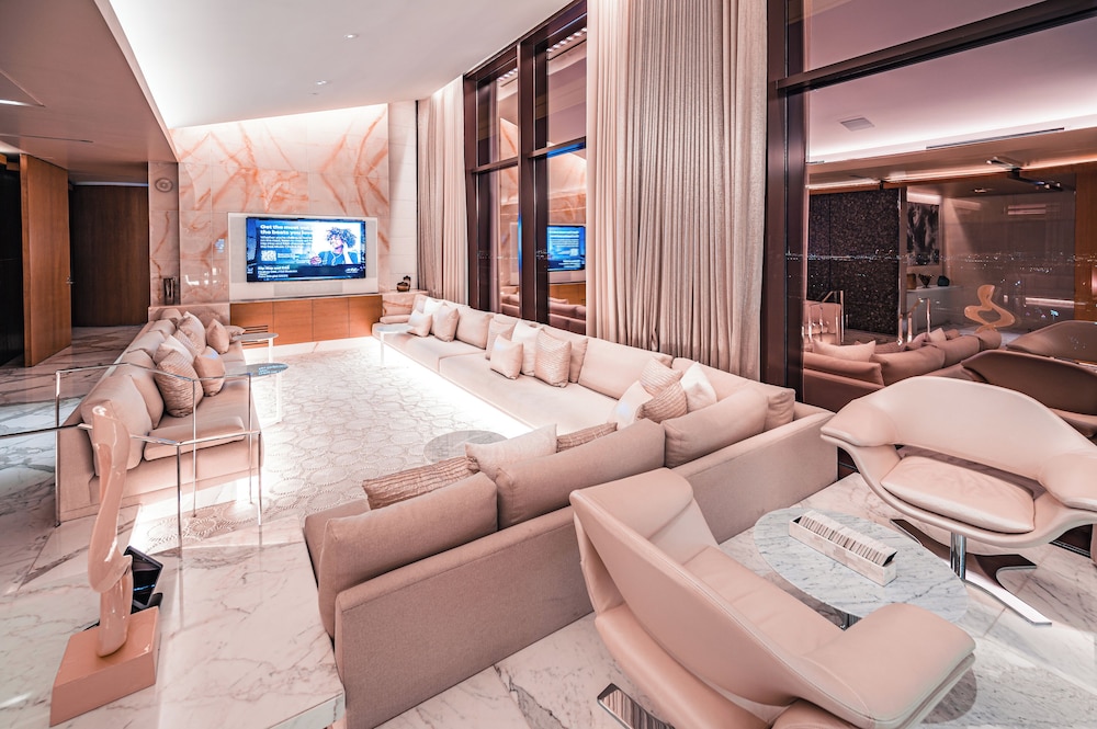 Strip Suite