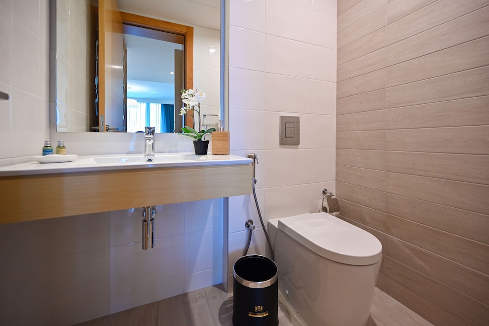 Luxury Suite, 1 Bedroom - Photo 18