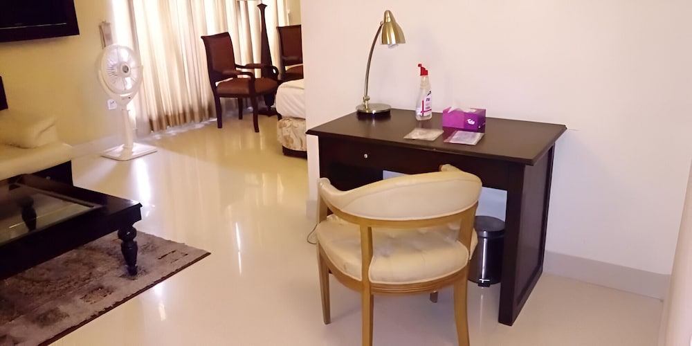 Deluxe Twin Room photo 2