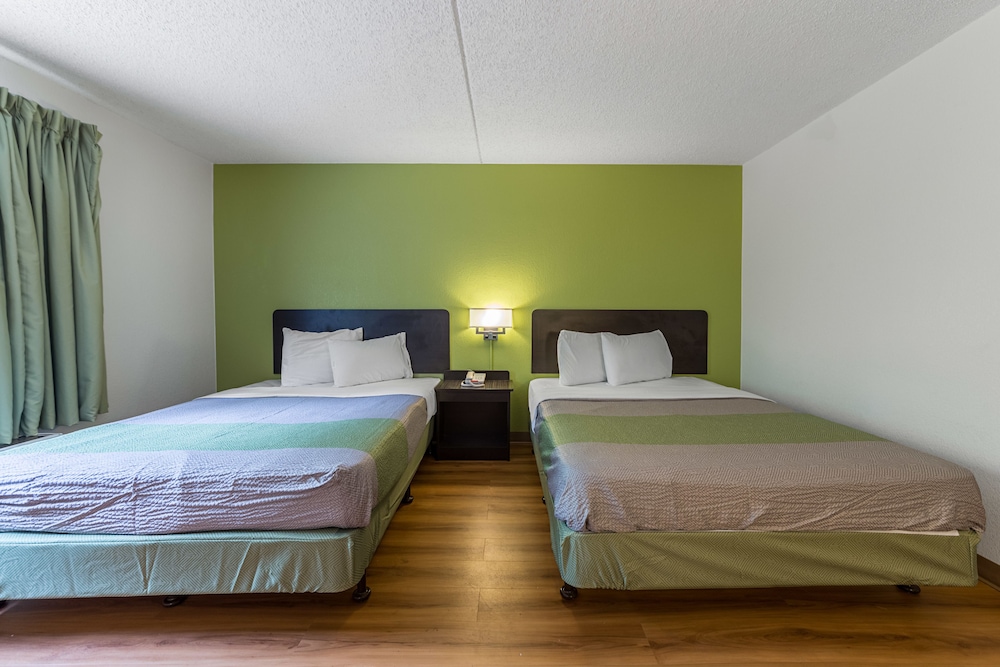 Standard Room, 2 Double Beds, Non Smoking - Photo 2