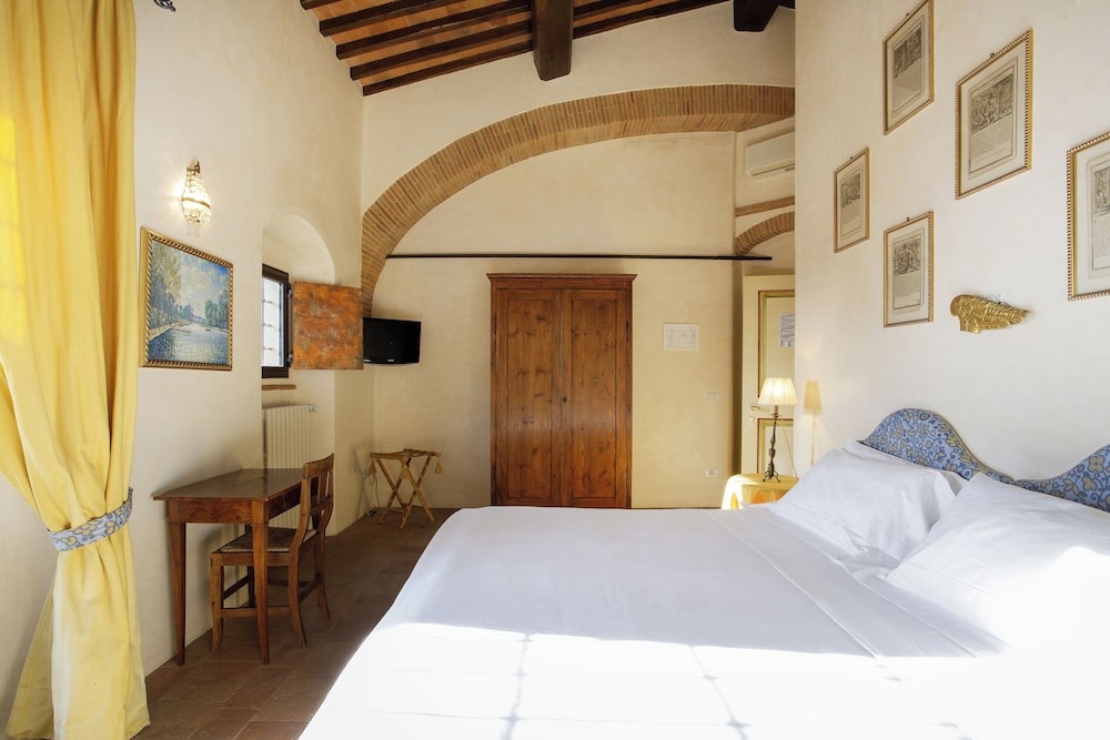 Classic Double Room, 1 Bedroom, Garden View photo 2