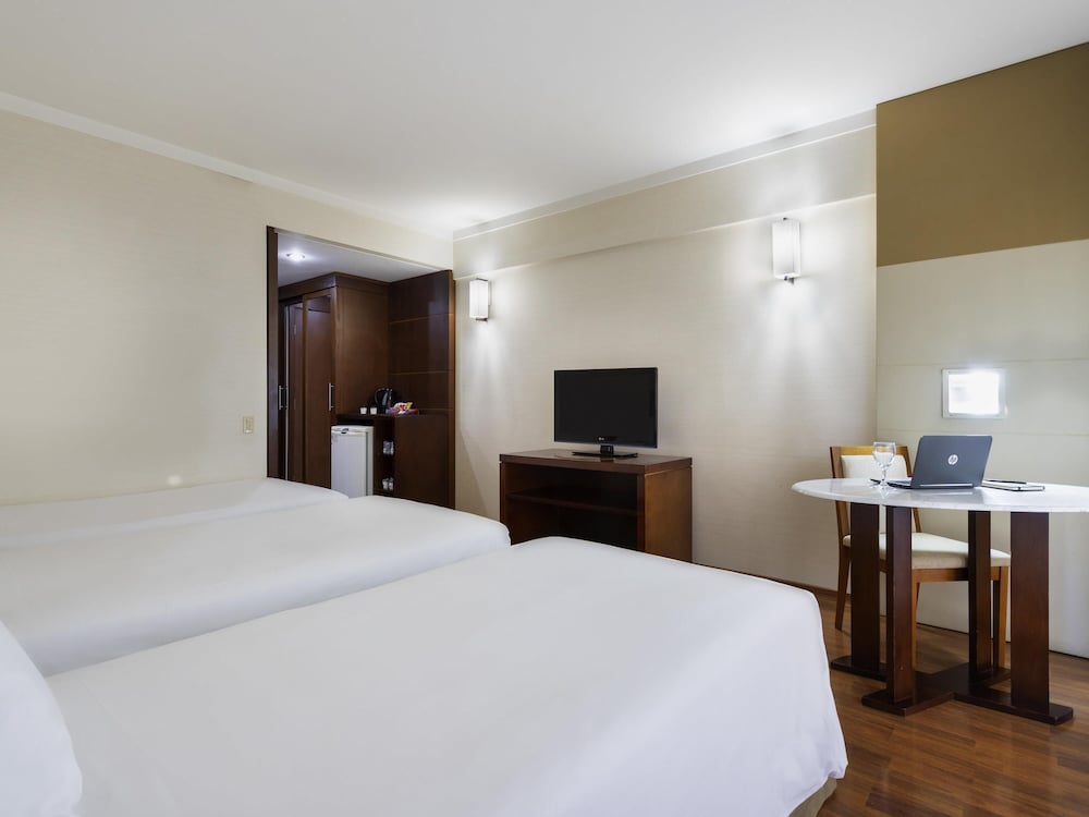 Standard Apartment, 3 Twin Beds photo 2