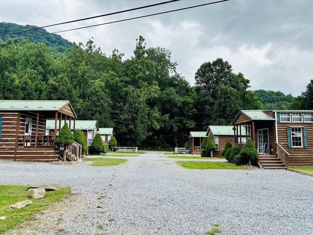 Cabin, Private Bathroom, Mountain View (Bat Cave) - Photo 9
