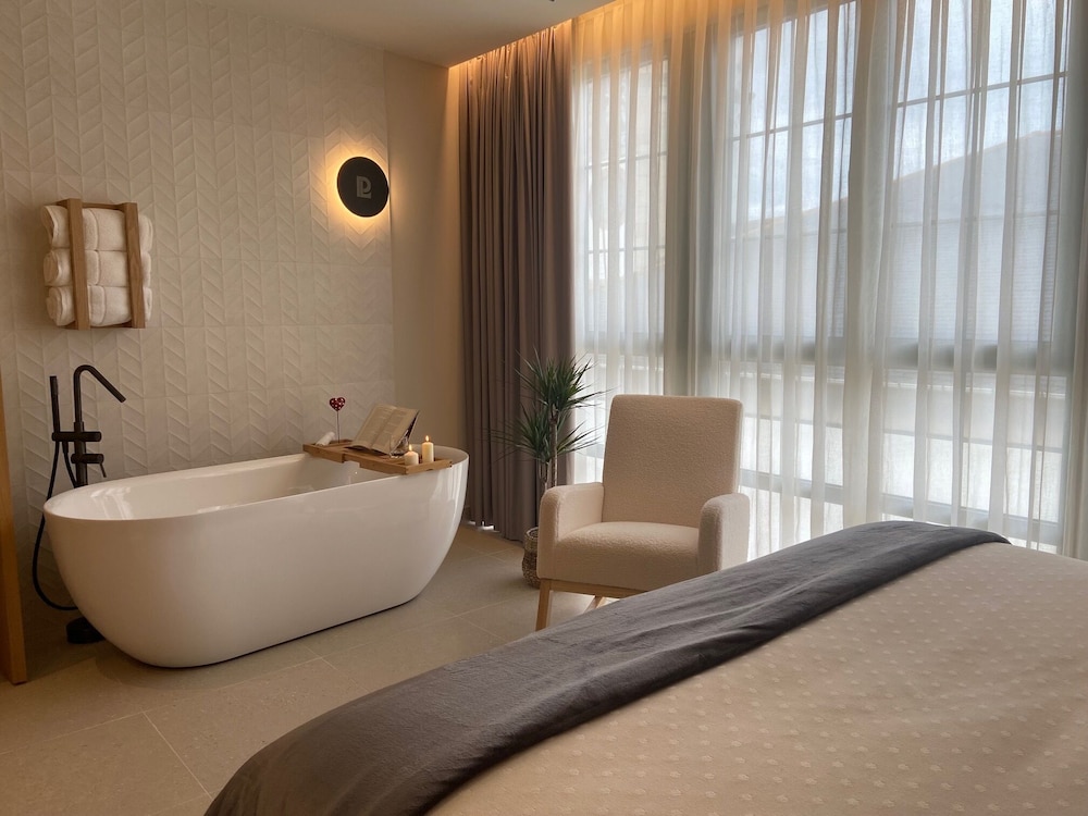 Premium Double Room, City View photo 2