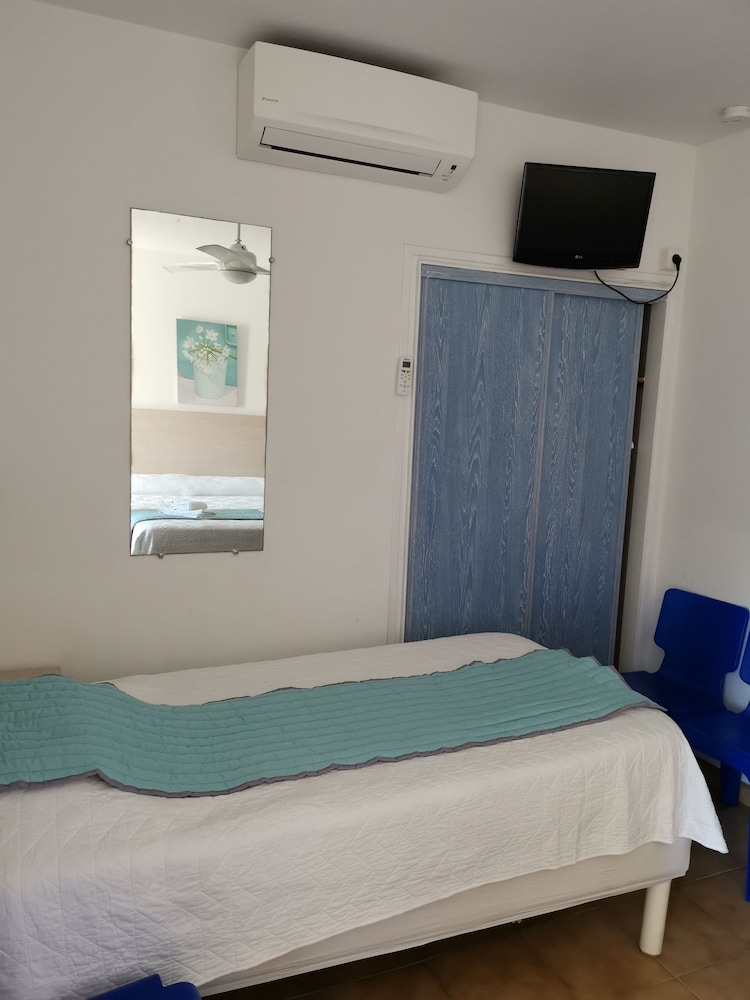 Triple Room, Garden View - Photo 5