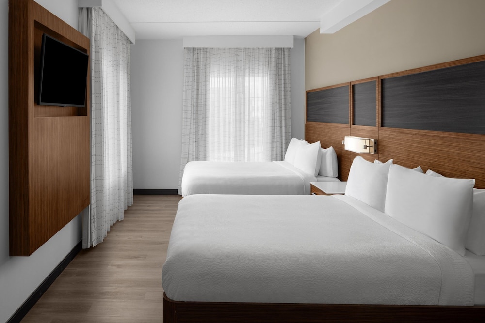 Suite, Multiple Beds (Mobility Accessible, Tub) photo 1