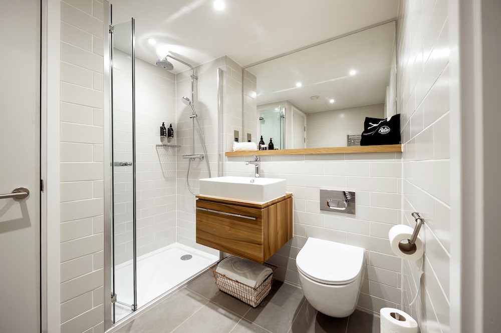 Wilde One Bedroom Castle view - Photo 10