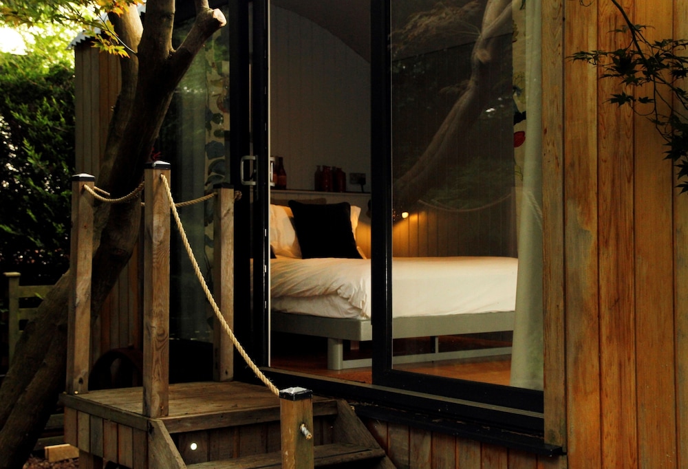 Shepherd Hut photo 3