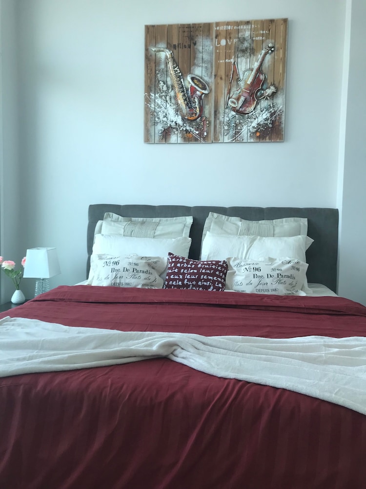 Luxury Apartment, 1 Bedroom, Balcony photo 2