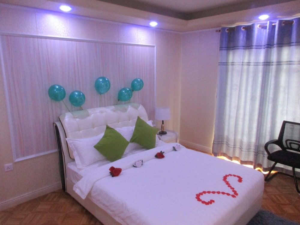 East End View Suite photo 3