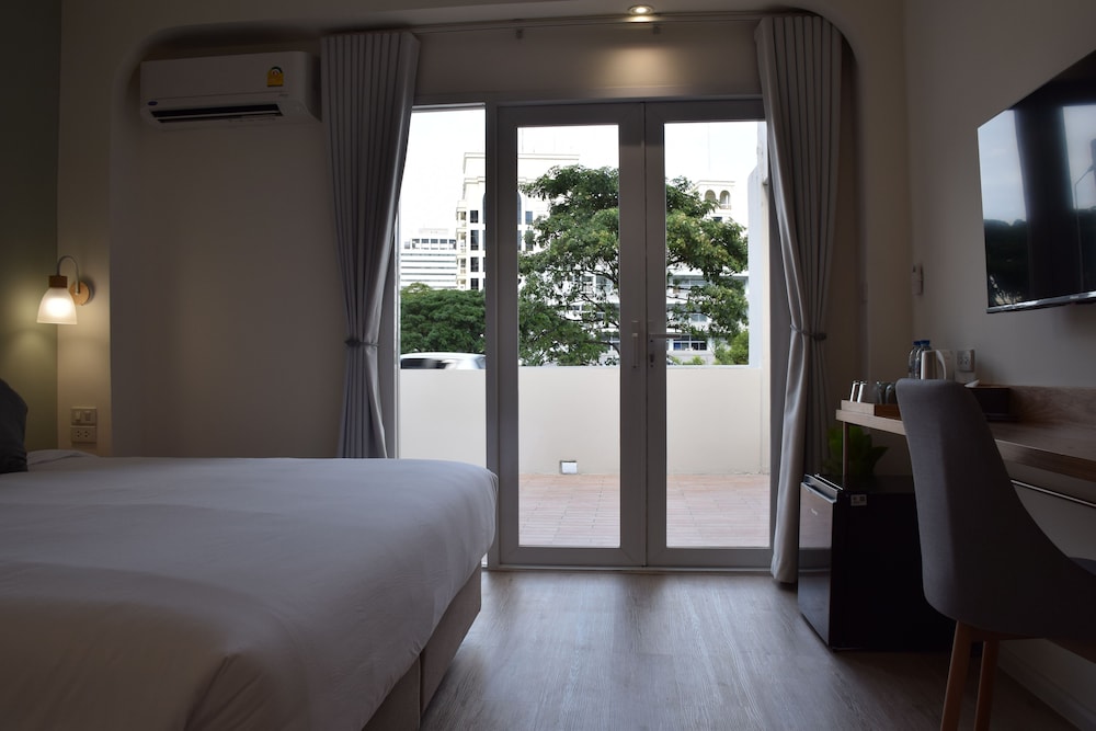 Deluxe Room, Balcony photo 3