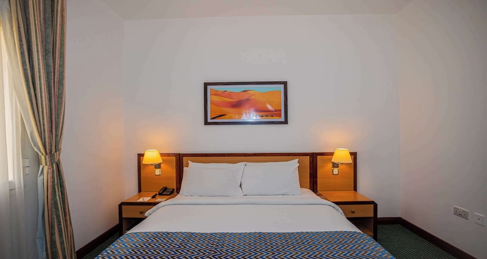 Family Suite, Multiple Beds, Non Smoking, City View - Photo 8