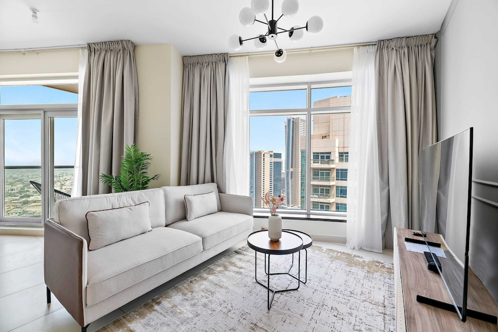 Apartment photo 3
