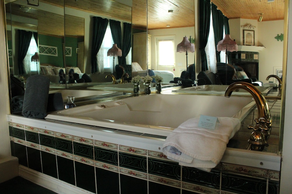 Classic Room (Only at Lazy Cloud B&B) photo 3