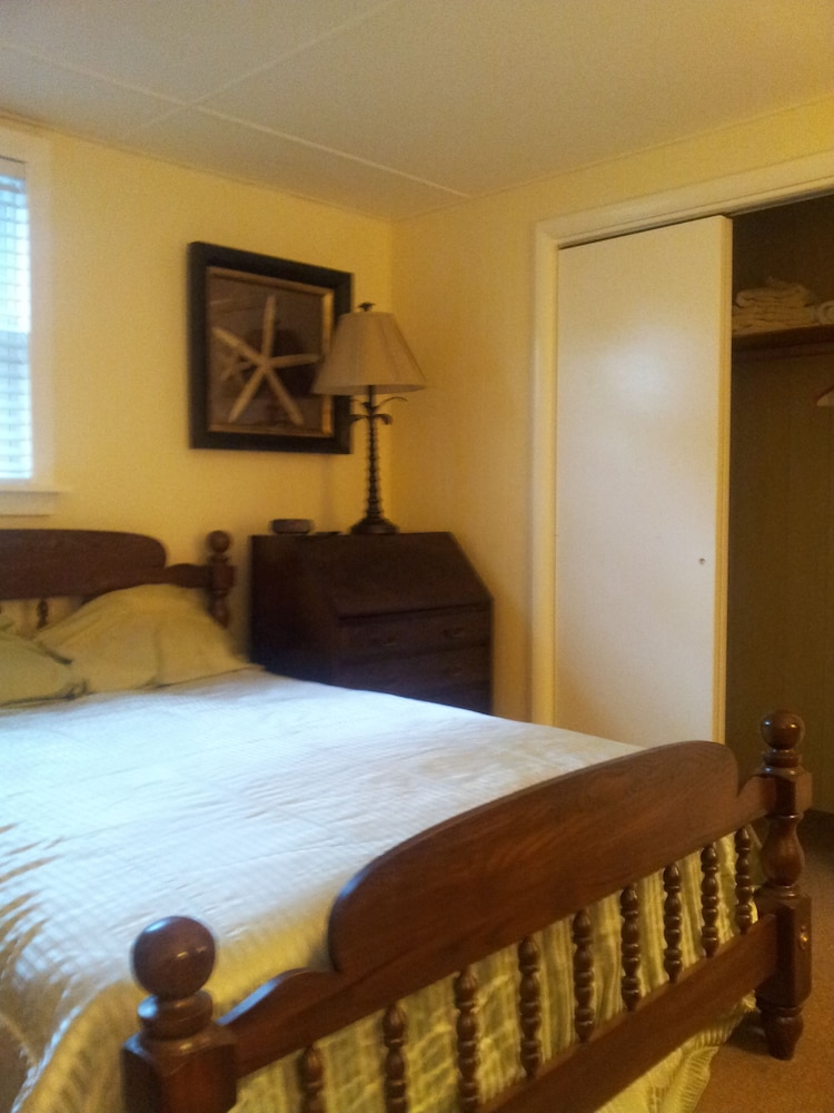 Family Double Room, 2 Bedrooms, Garden View photo 2