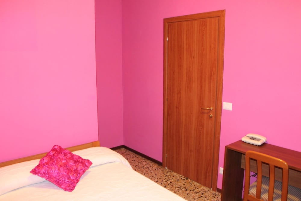 Single Room, Air conditioning photo 2