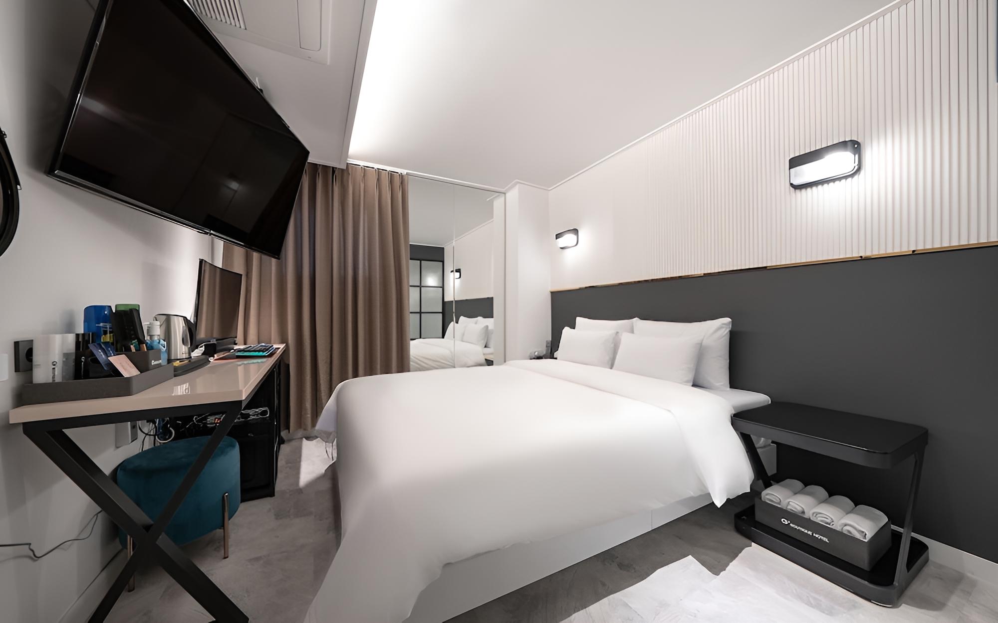 Room (Deluxe A (smart TV hard PC Netflix ai) - Photo 1
